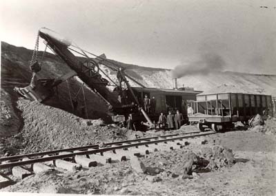 Steam shovel crew and bosses, Phoenix Sand and Stone Company, Port Washington, N.Y., c. 1910