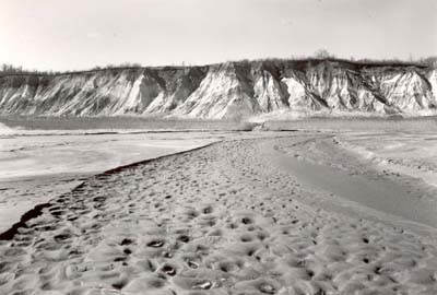Sand cliffs, 1941