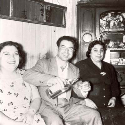 The Deriu family at home in sandbanks, 1940s