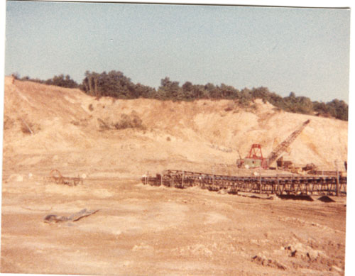View of retrieved drag line. Site of last cut of the bank under Cliff Way, Port Washington, 1980