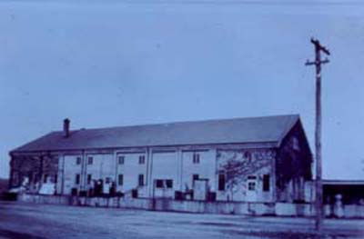 Company housing alongside Colonial Sand Company plant #1, 1940s
